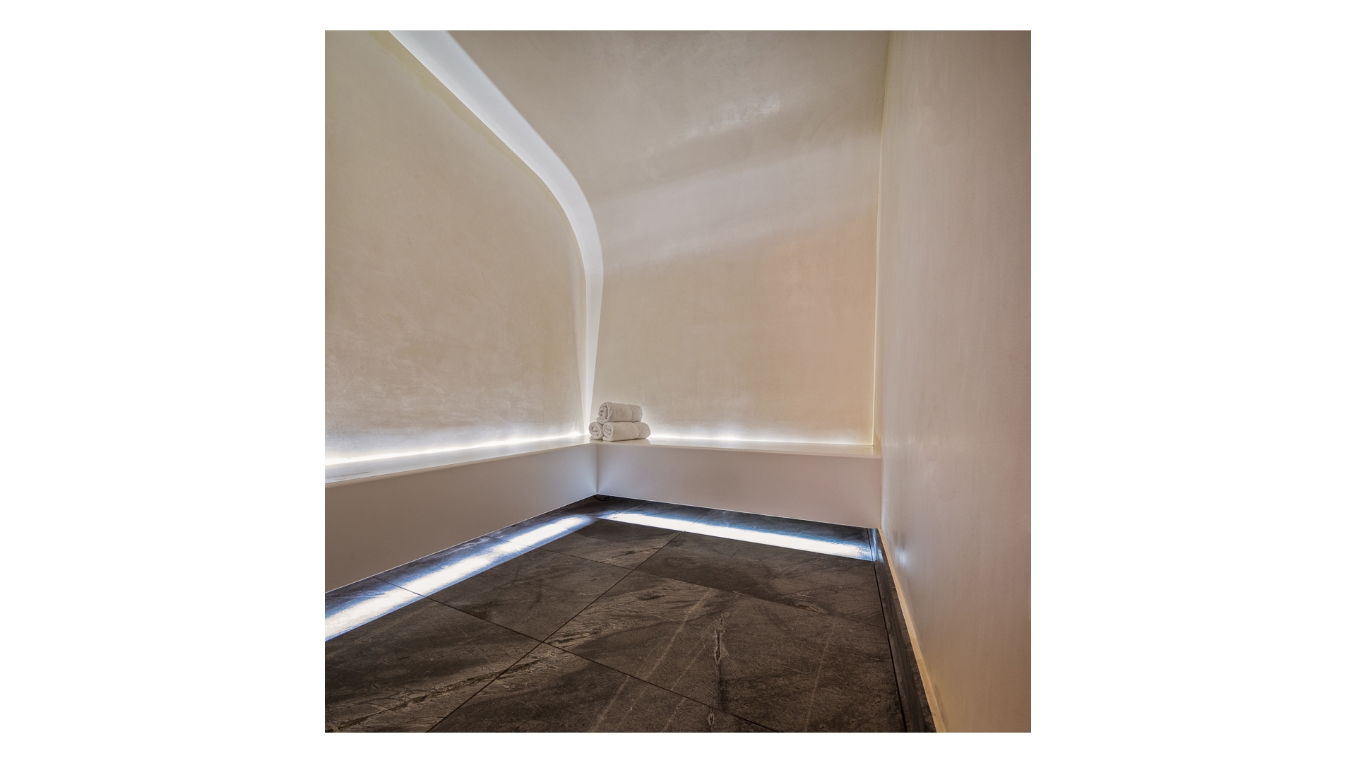 551 W 21ST Street 8B