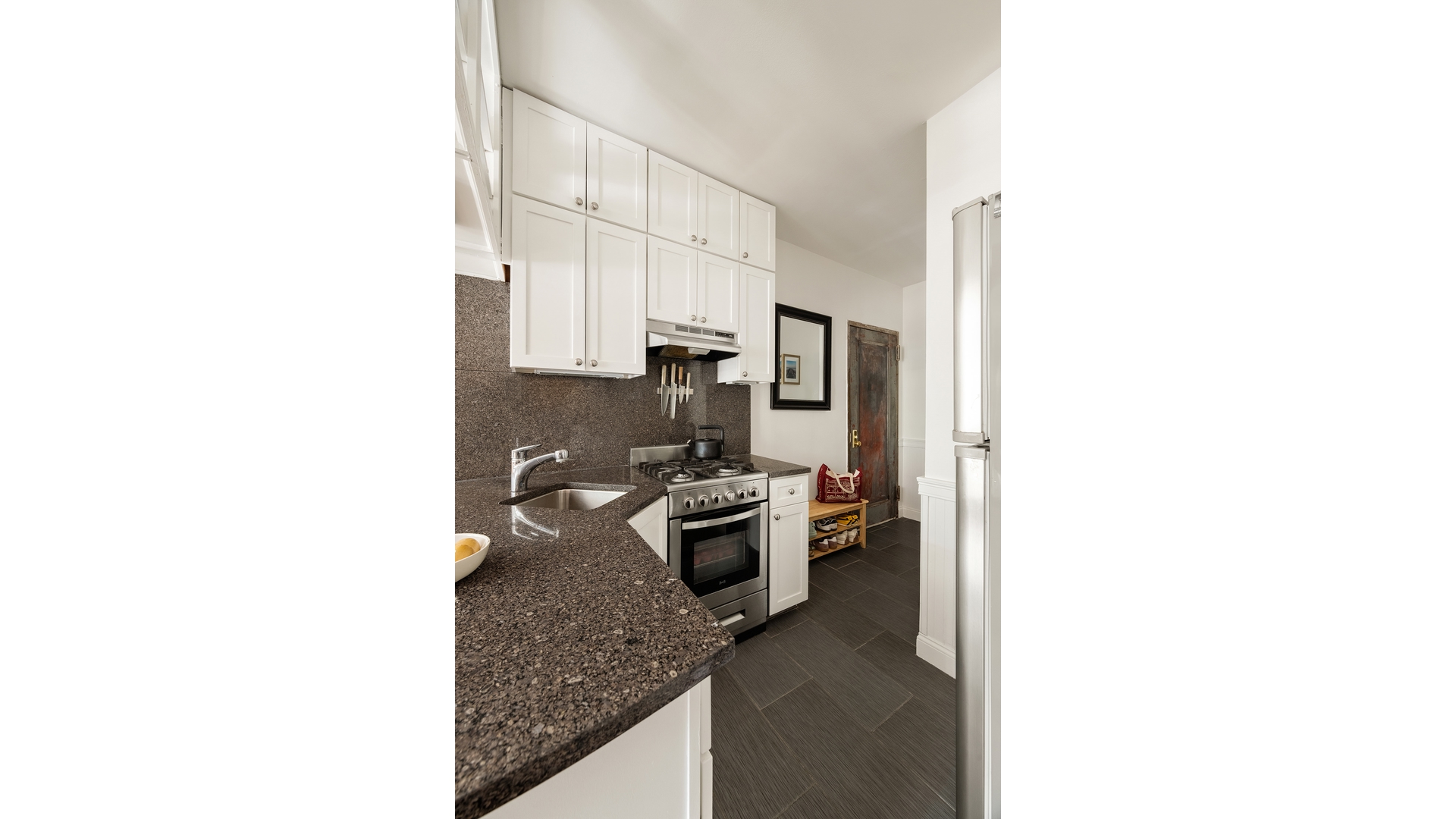 333 W 21ST Street 1FE