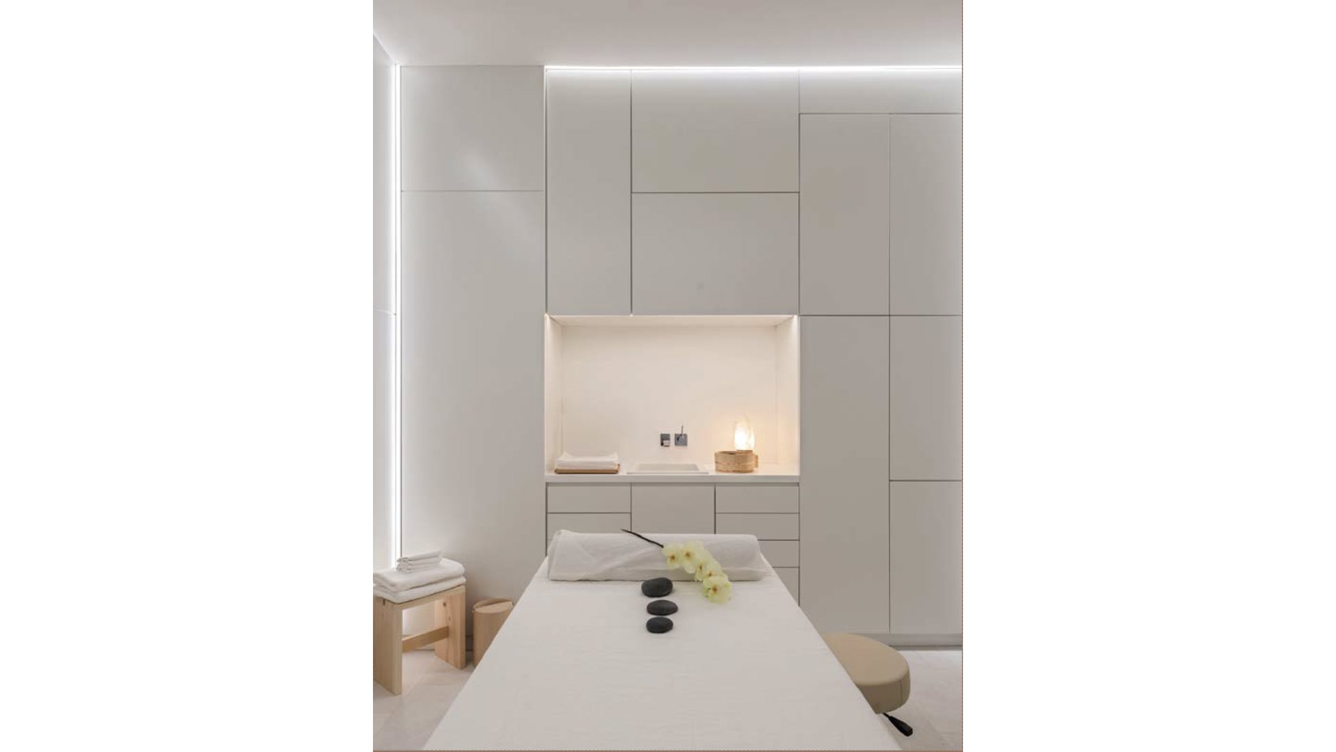 53 W 53RD Street 15I