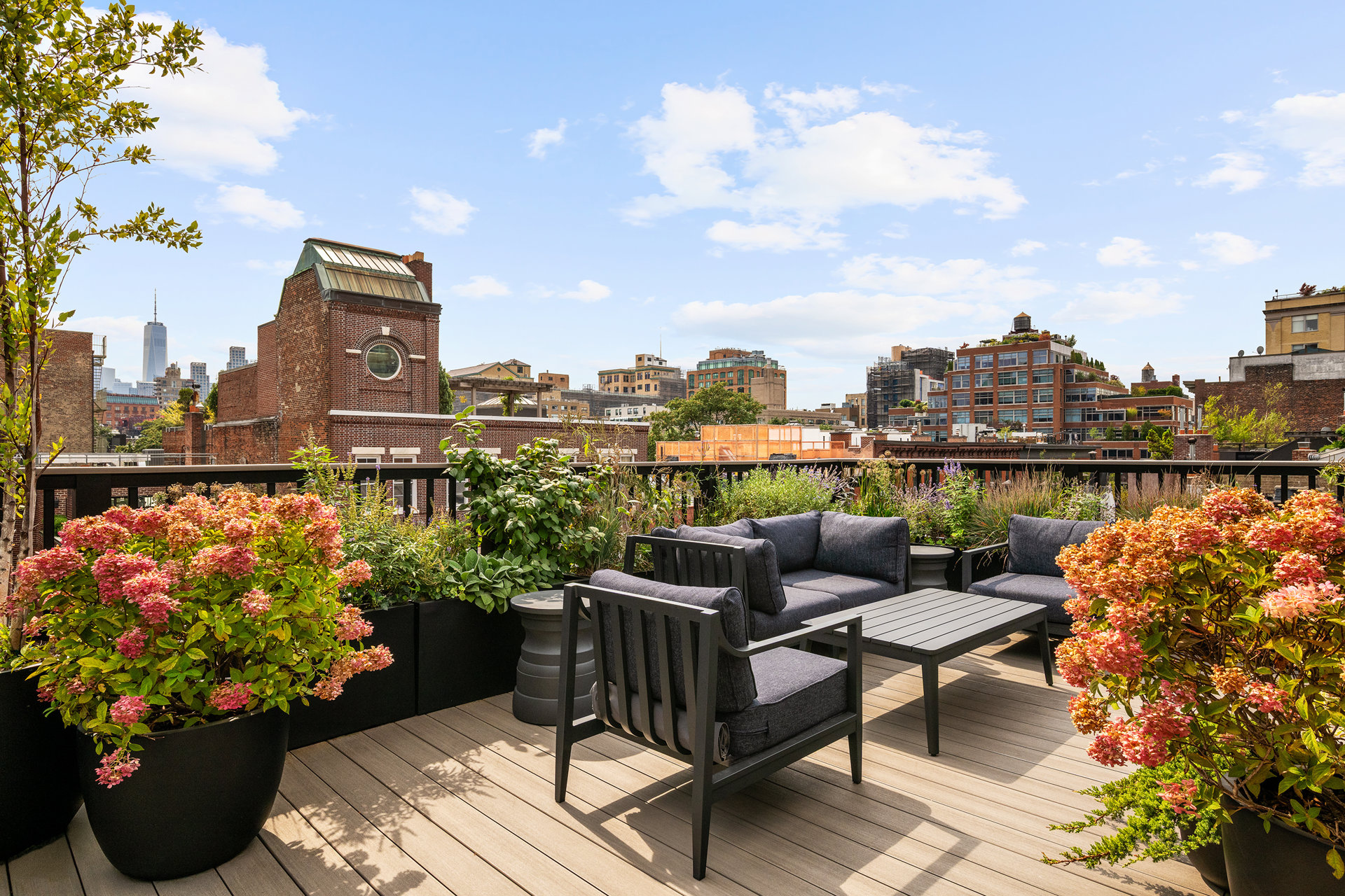 61 HORATIO Street 5C