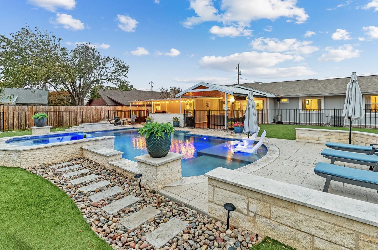 129 Spanish Oak Circle