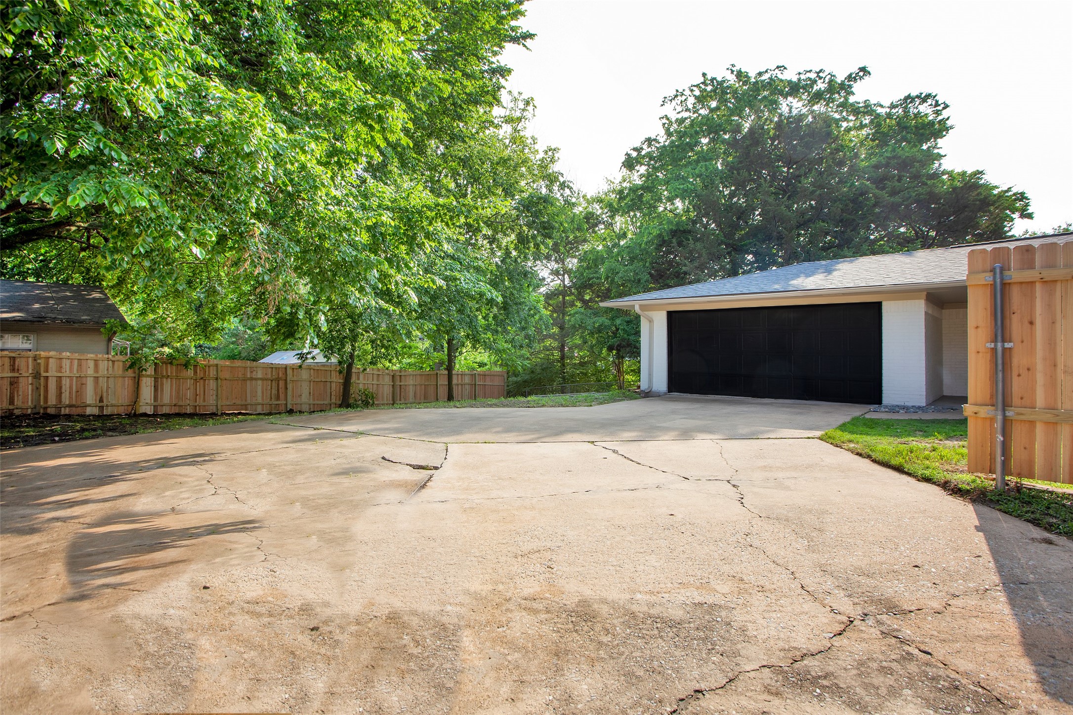 2910 W Crawford Street