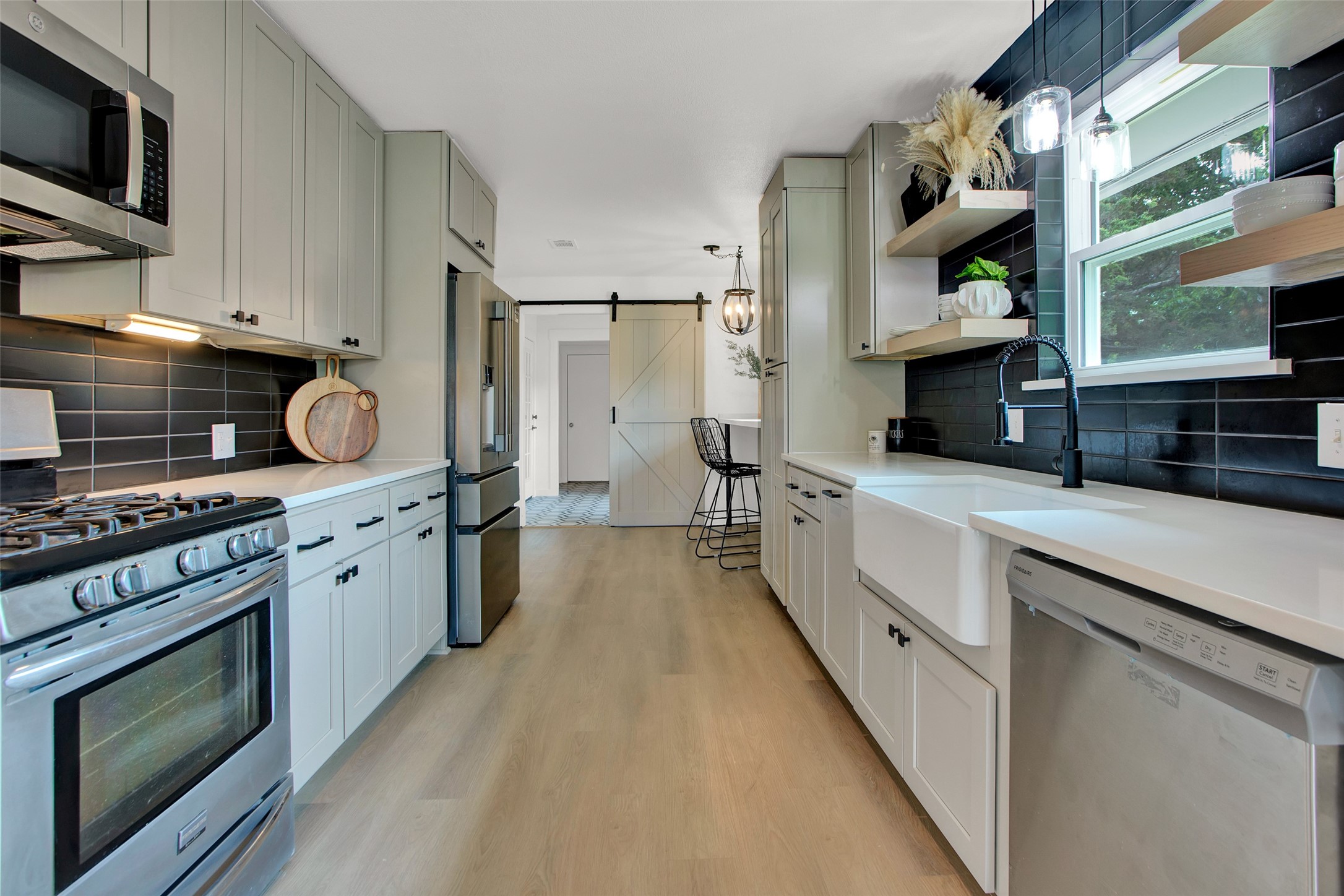 2910 W Crawford Street