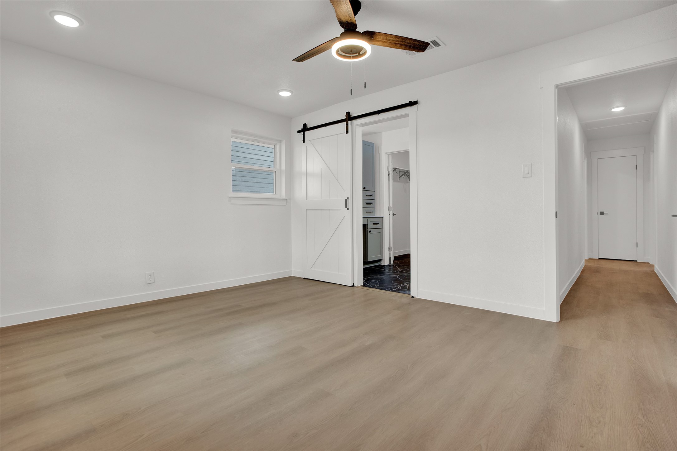 2910 W Crawford Street