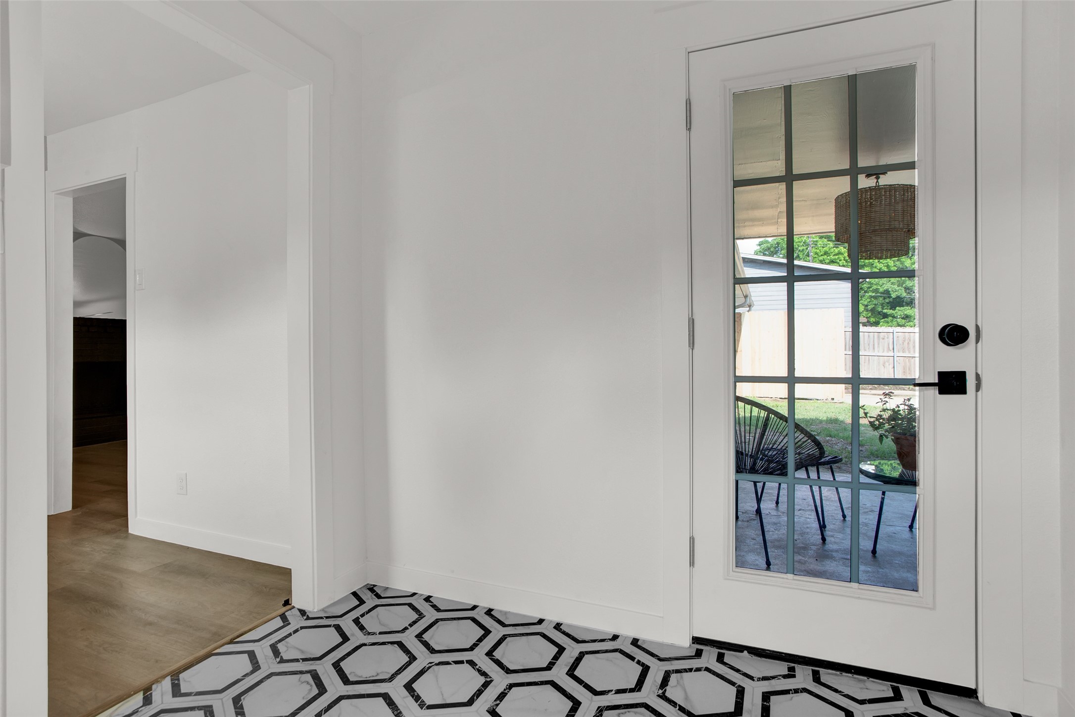 2910 W Crawford Street