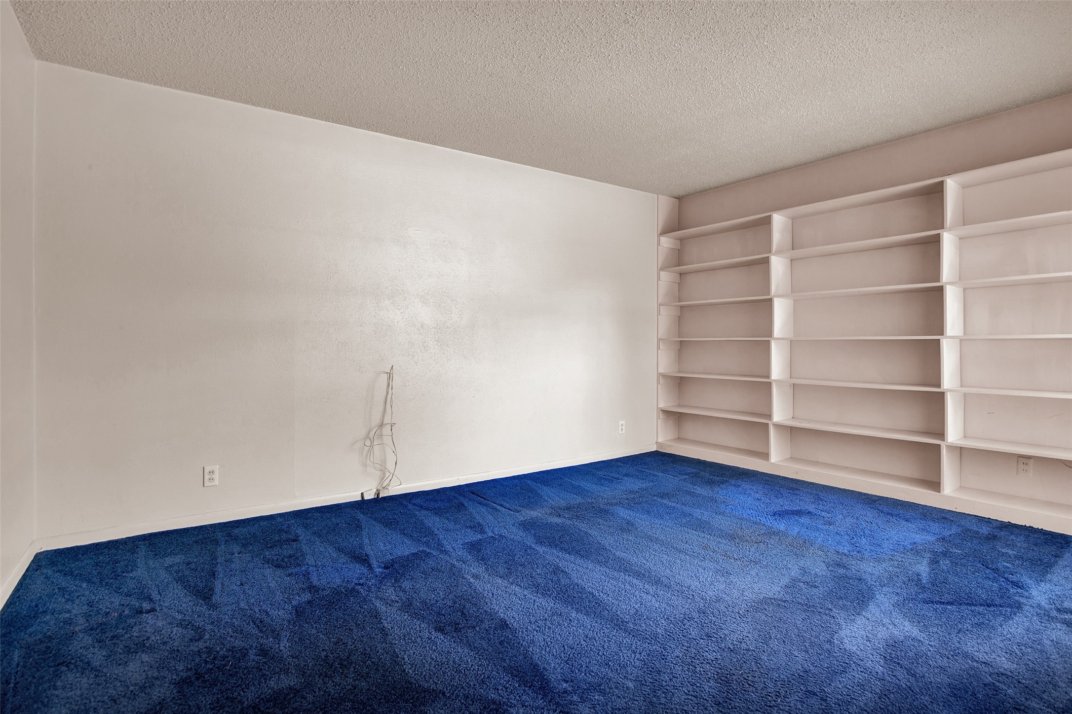 1331 Crestview Drive