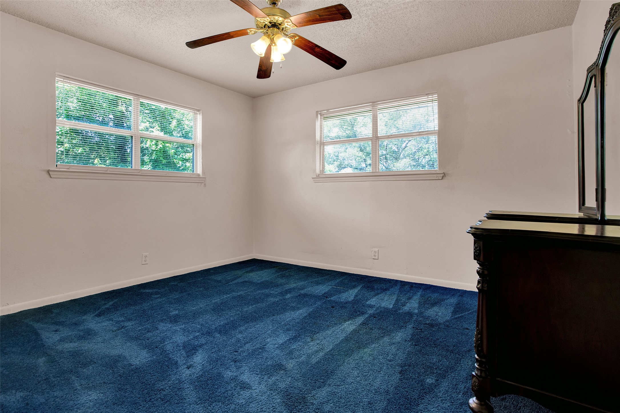 1331 Crestview Drive