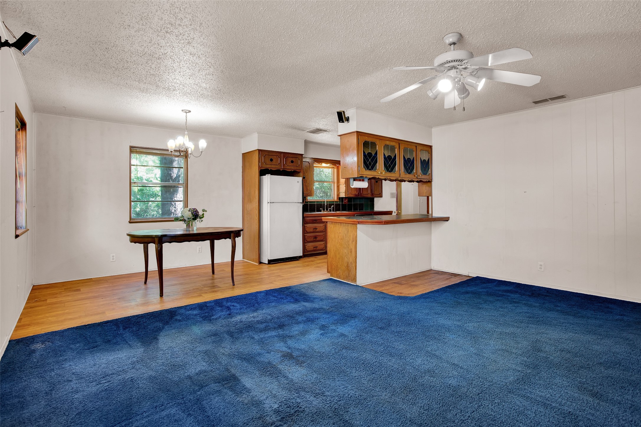 1331 Crestview Drive