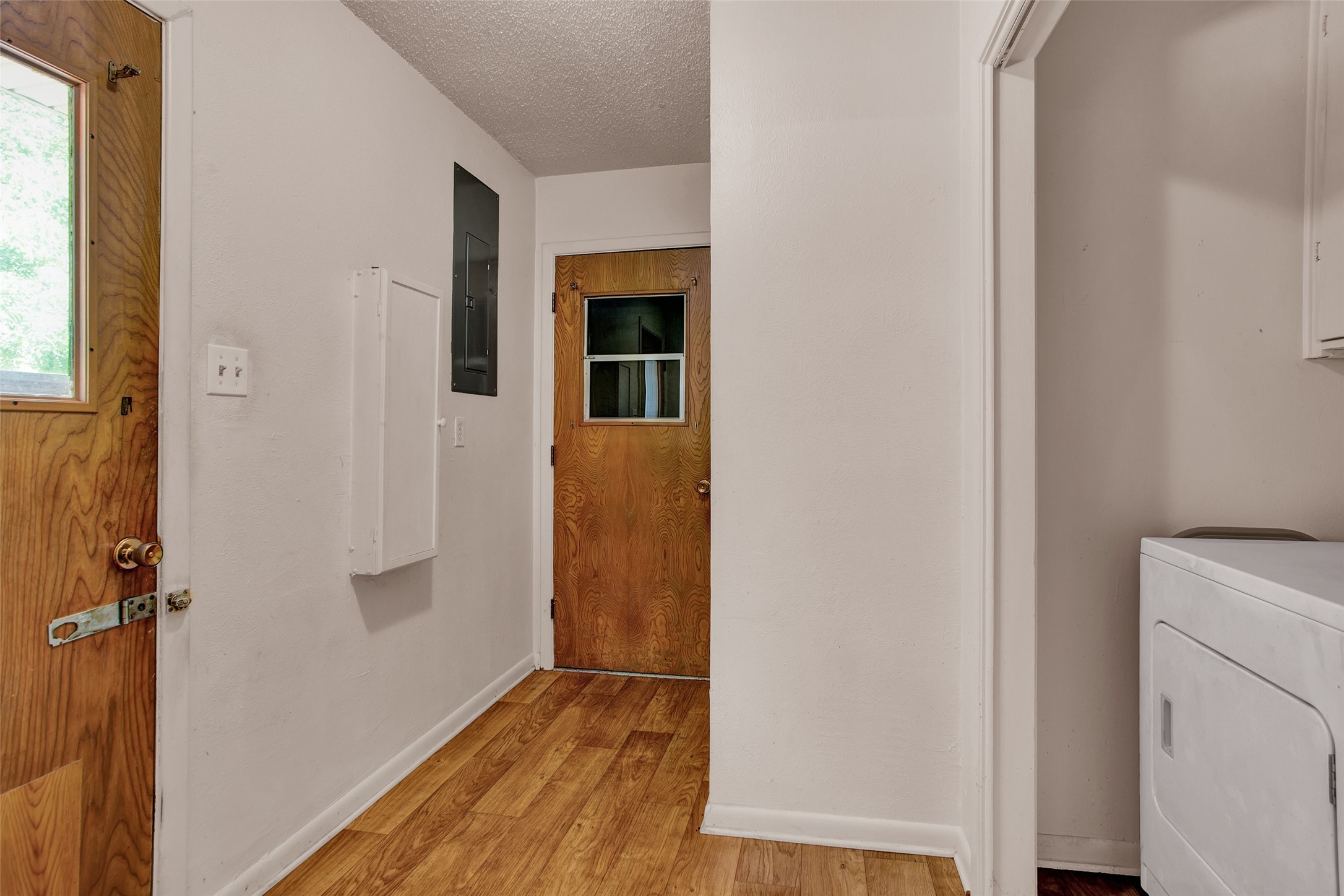 1331 Crestview Drive