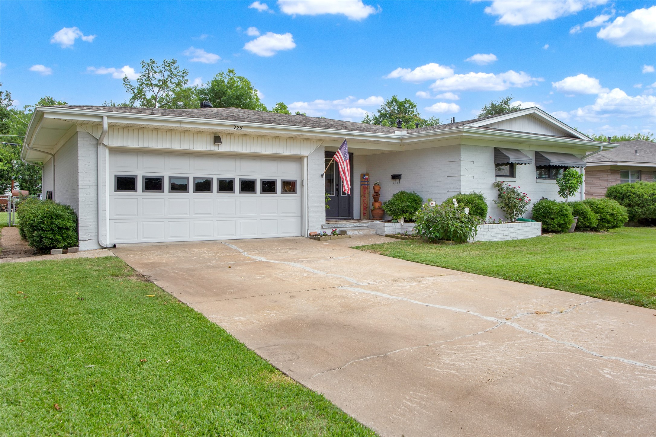 925 S Andrews Avenue