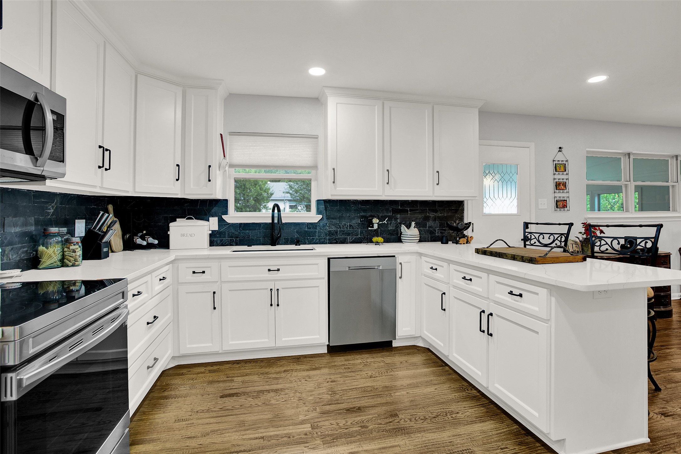 925 S Andrews Avenue