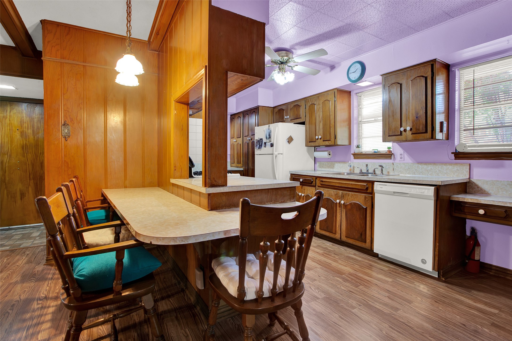 1817 W Belden Street