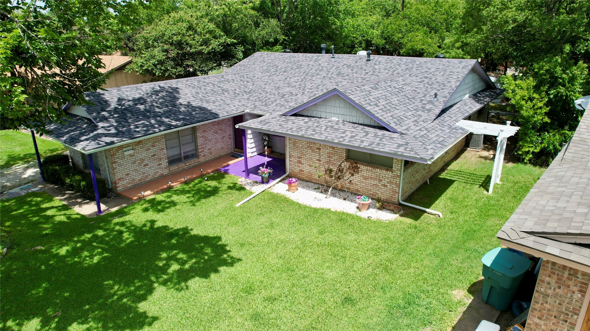 1817 W Belden Street