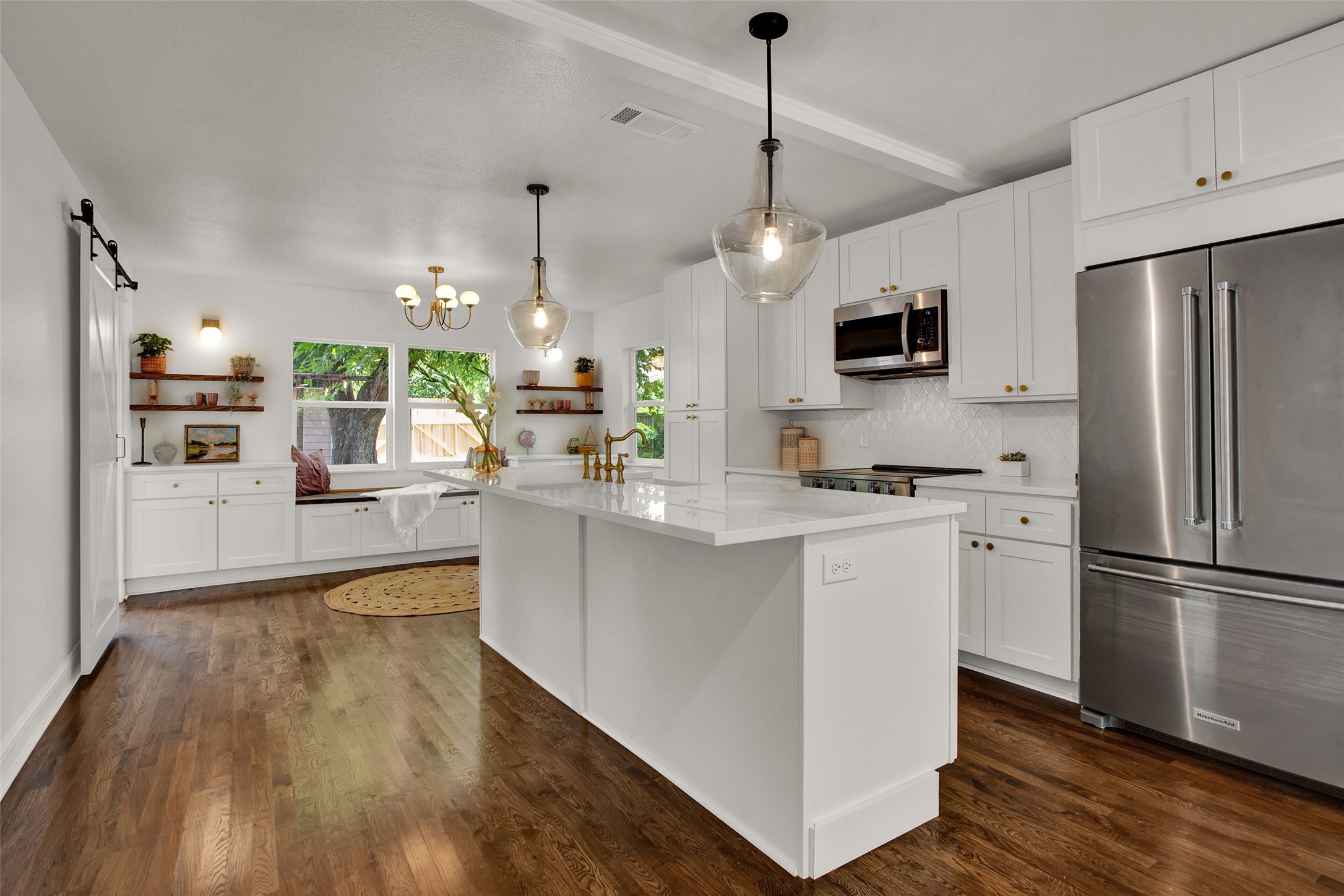 1209 W Woodard Street