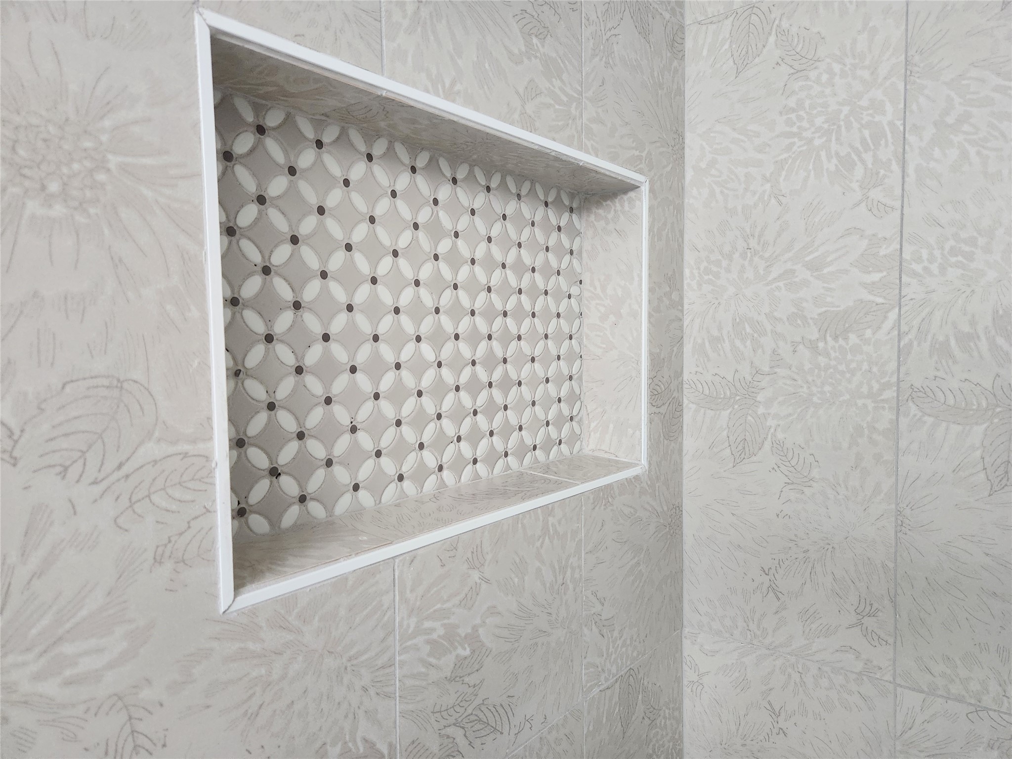 1209 W Woodard Street