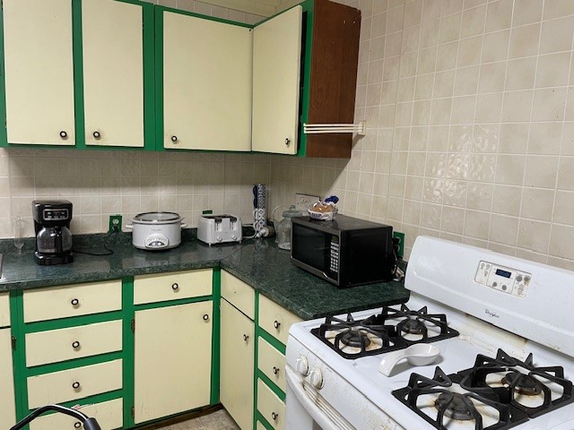 531 E Shepherd Street