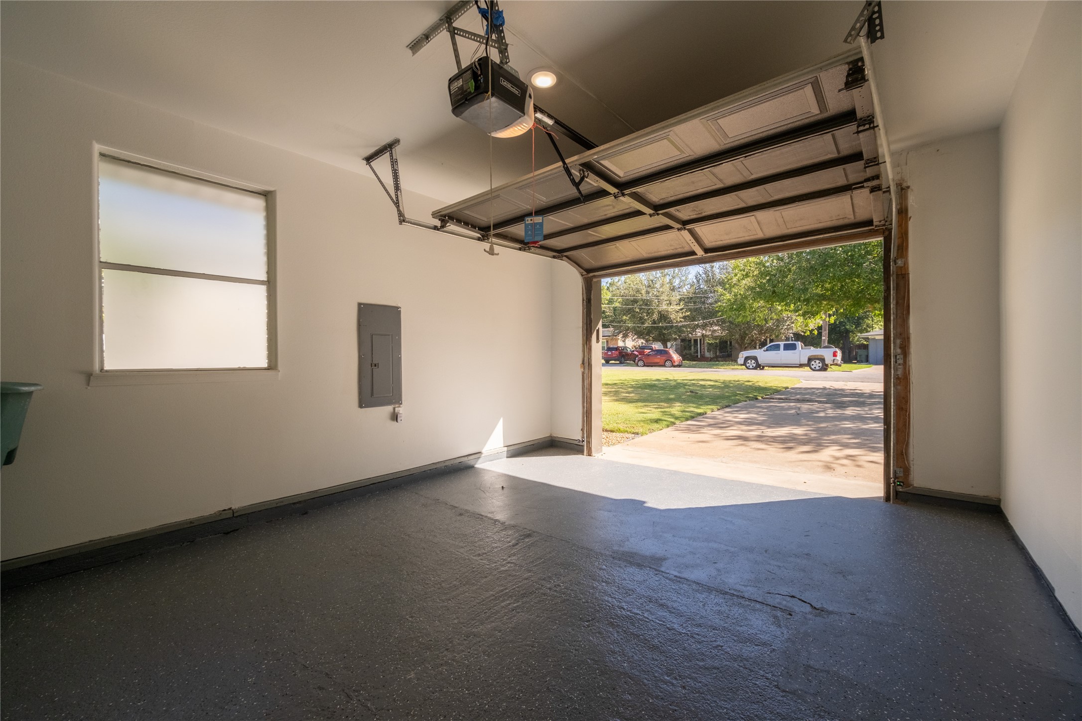 730 S Andrews Avenue