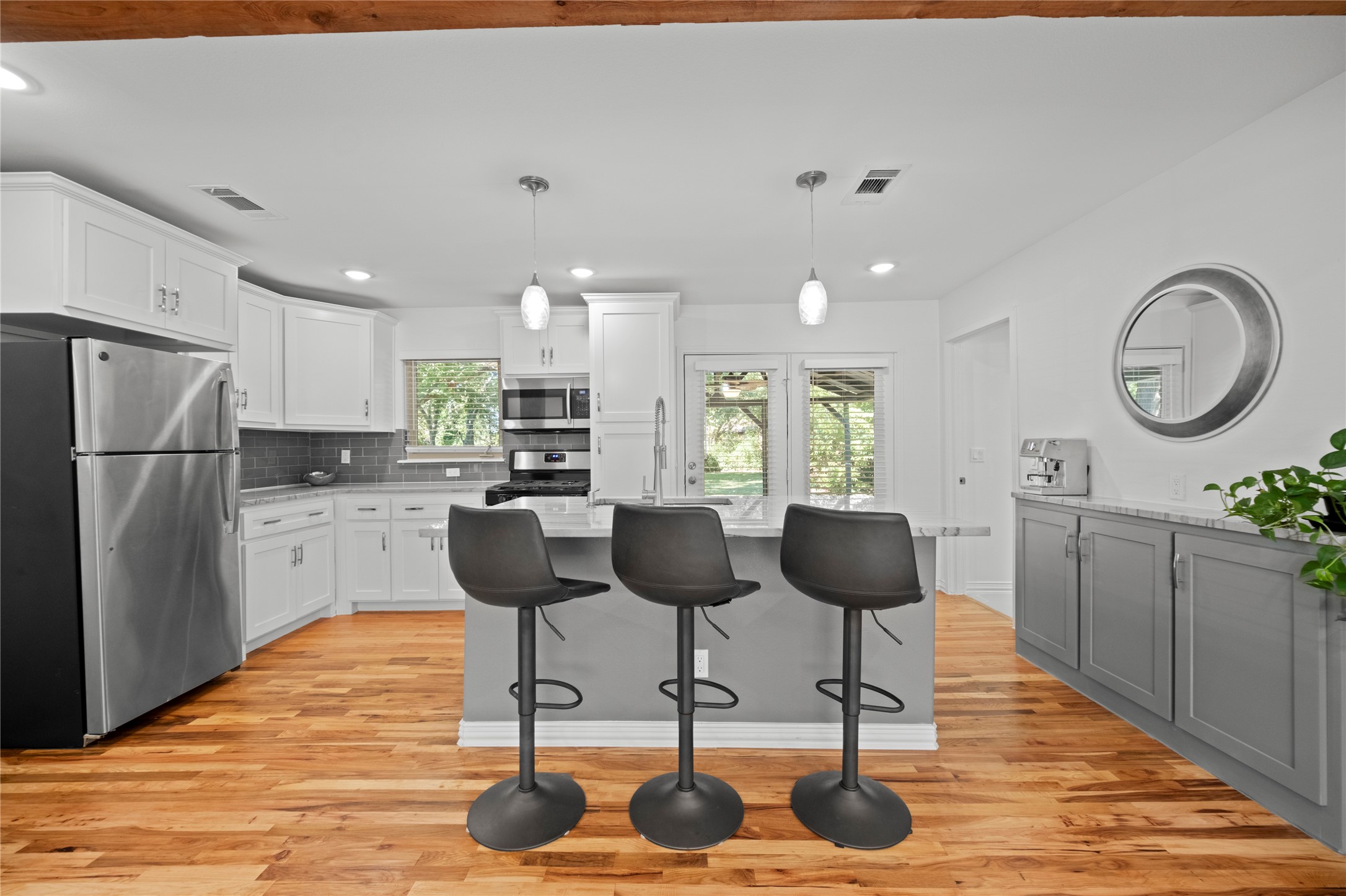 730 S Andrews Avenue