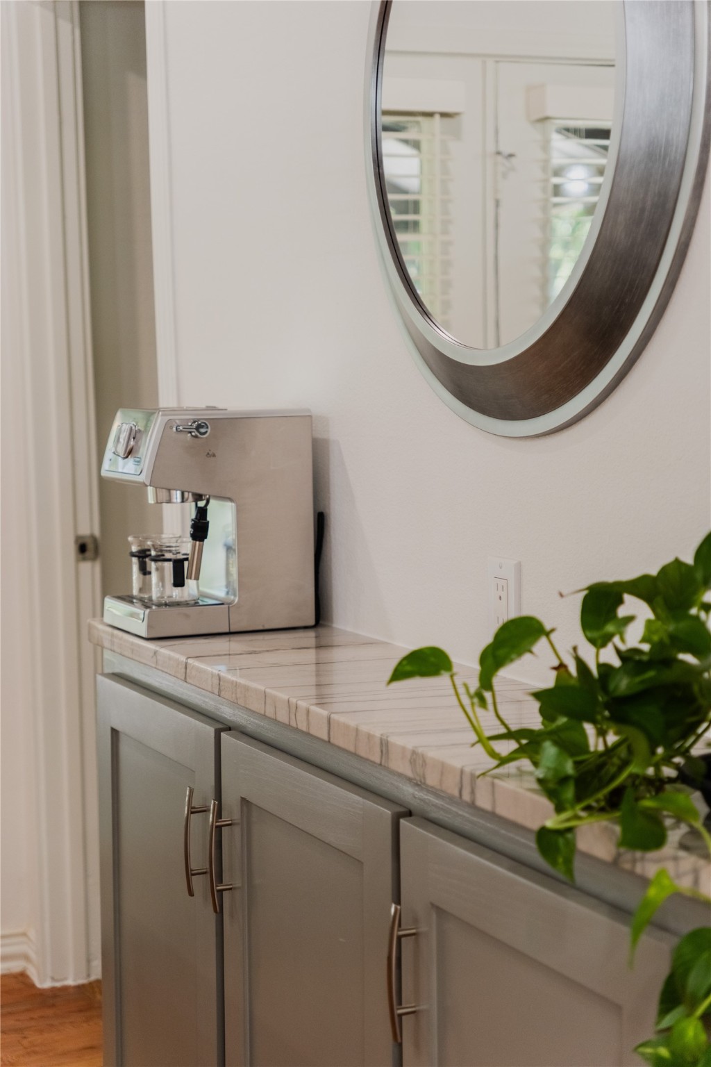 730 S Andrews Avenue