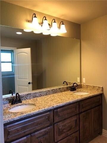 2505 W Center Street