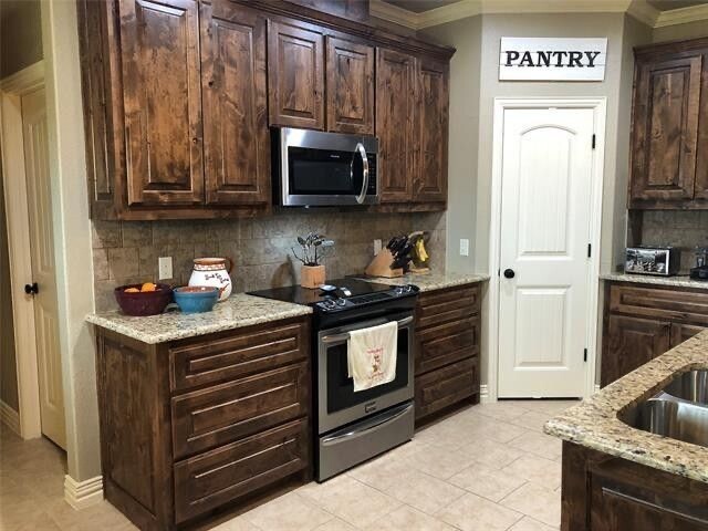 2505 W Center Street