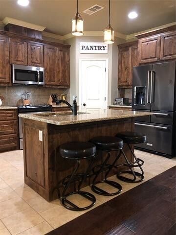 2505 W Center Street