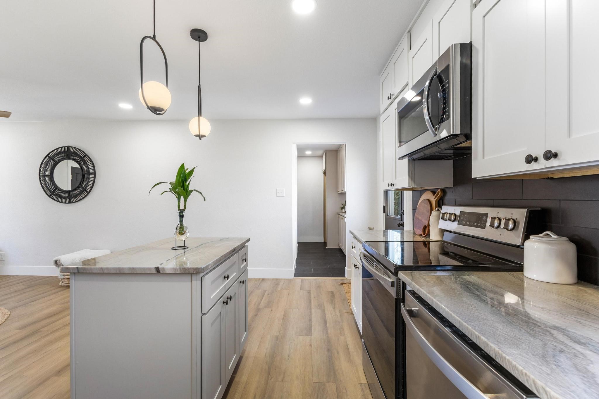 423 E Washington Street