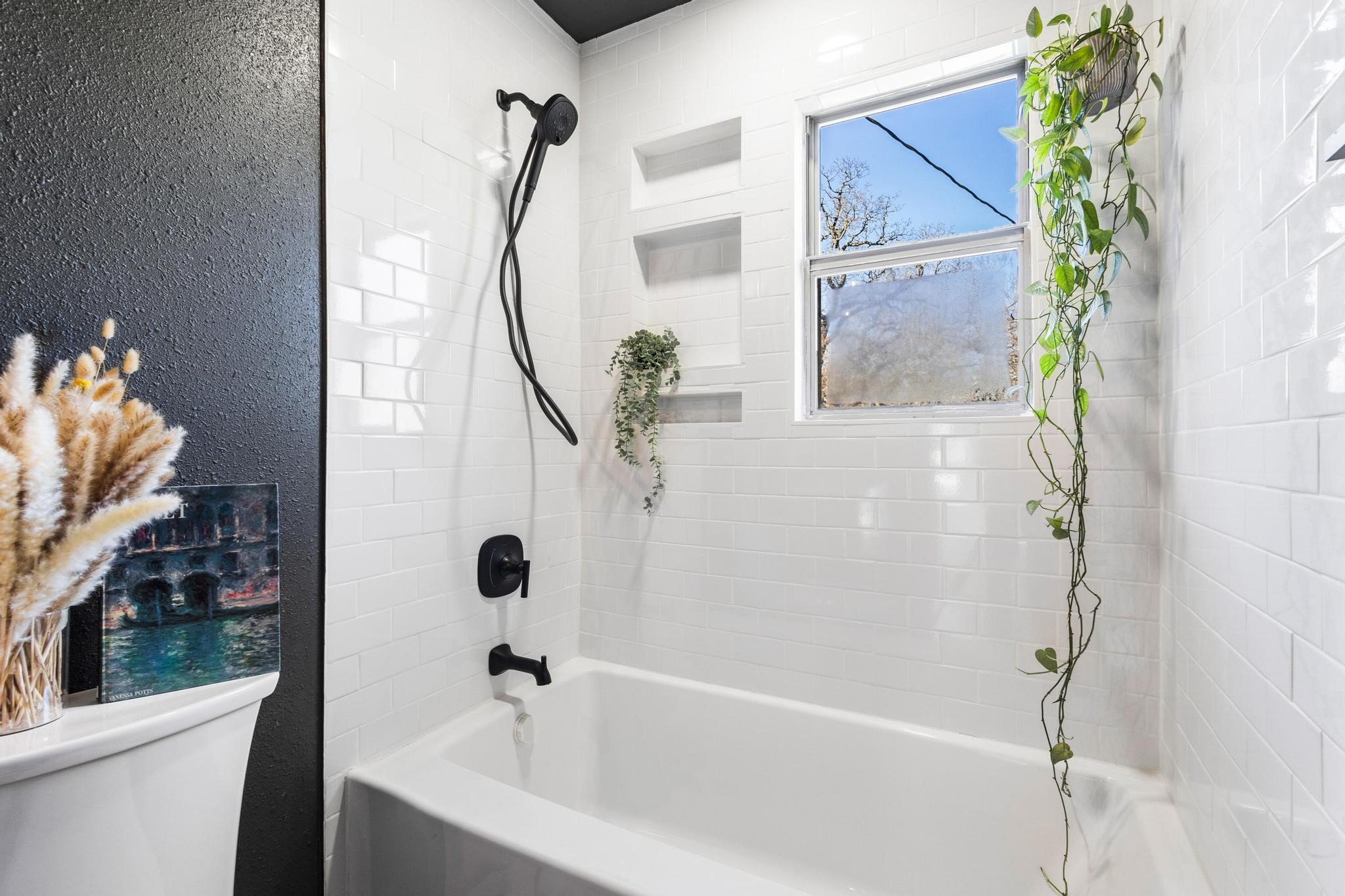 423 E Washington Street