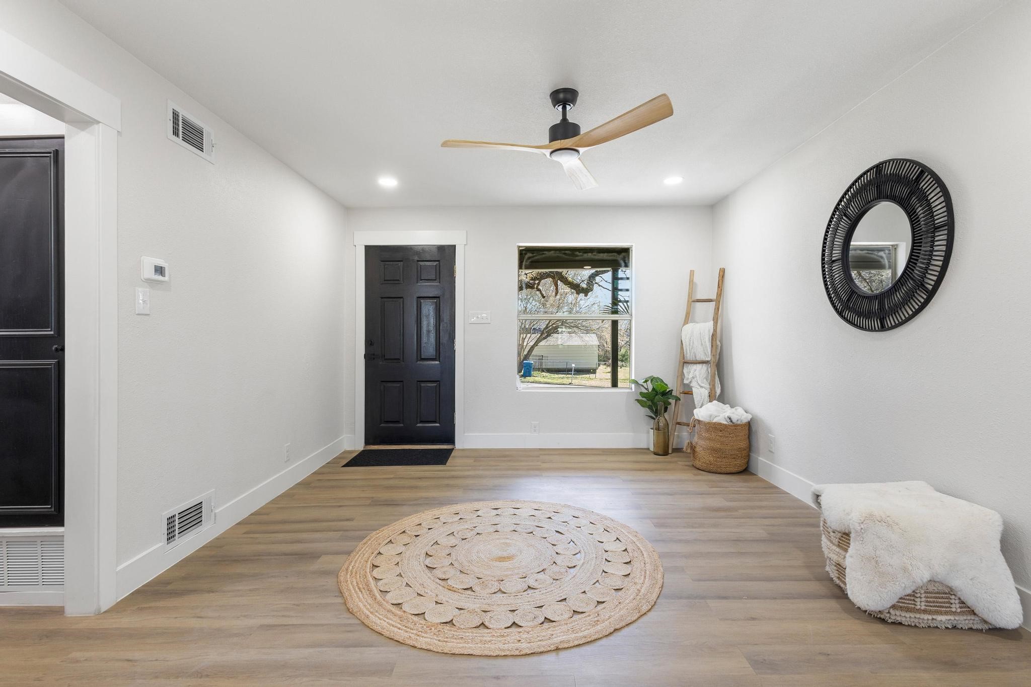 423 E Washington Street