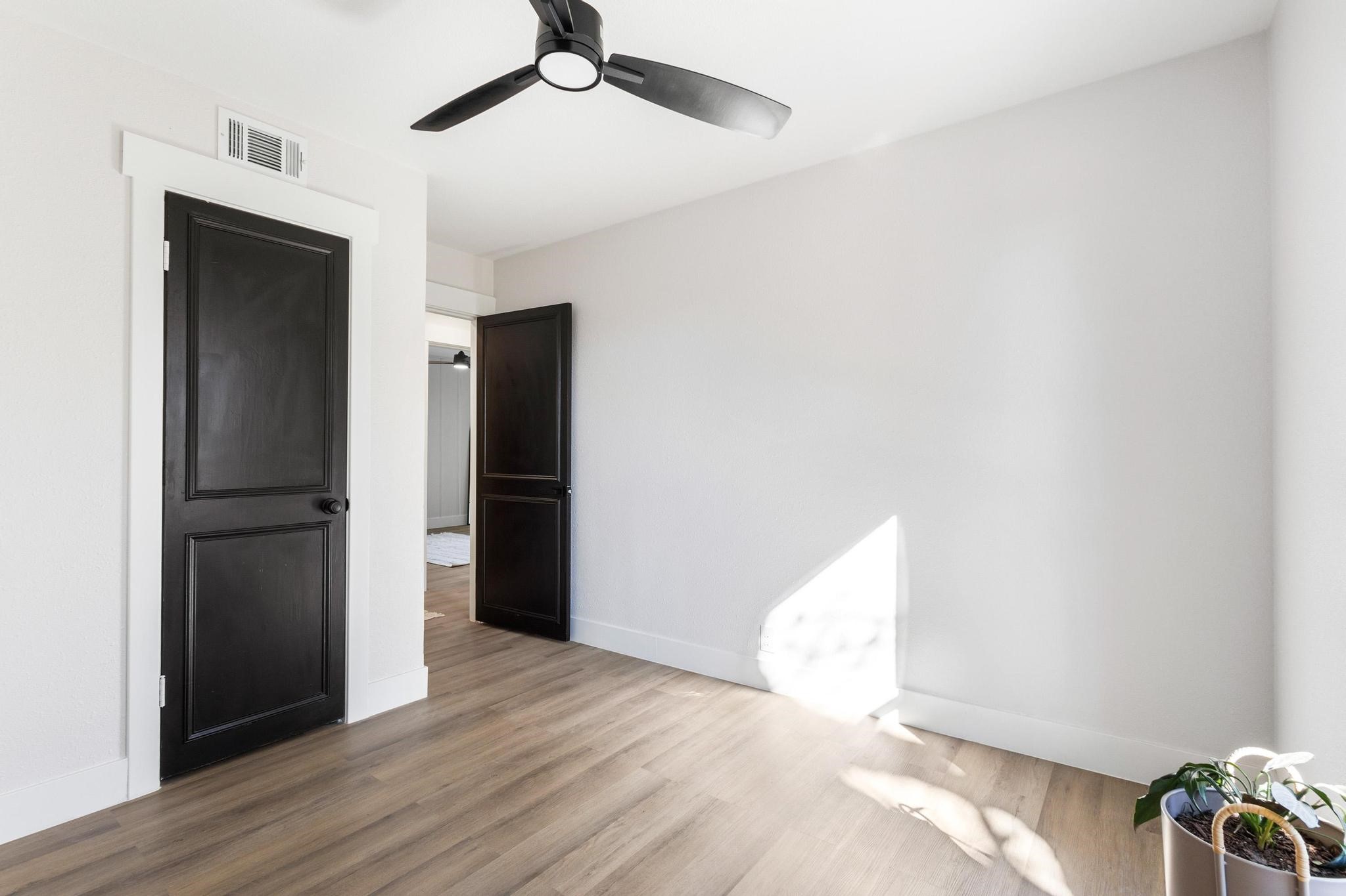 423 E Washington Street