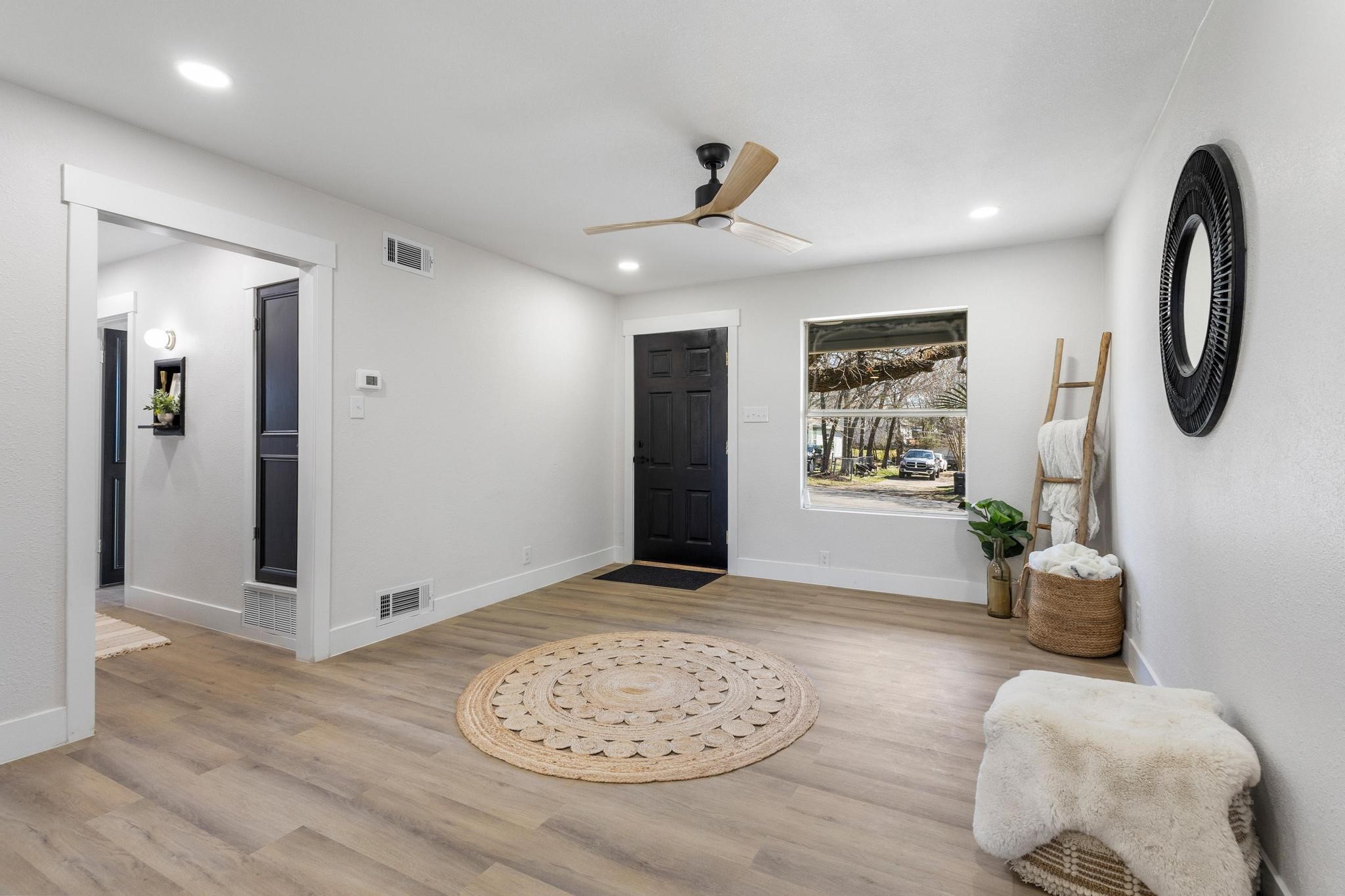 423 E Washington Street