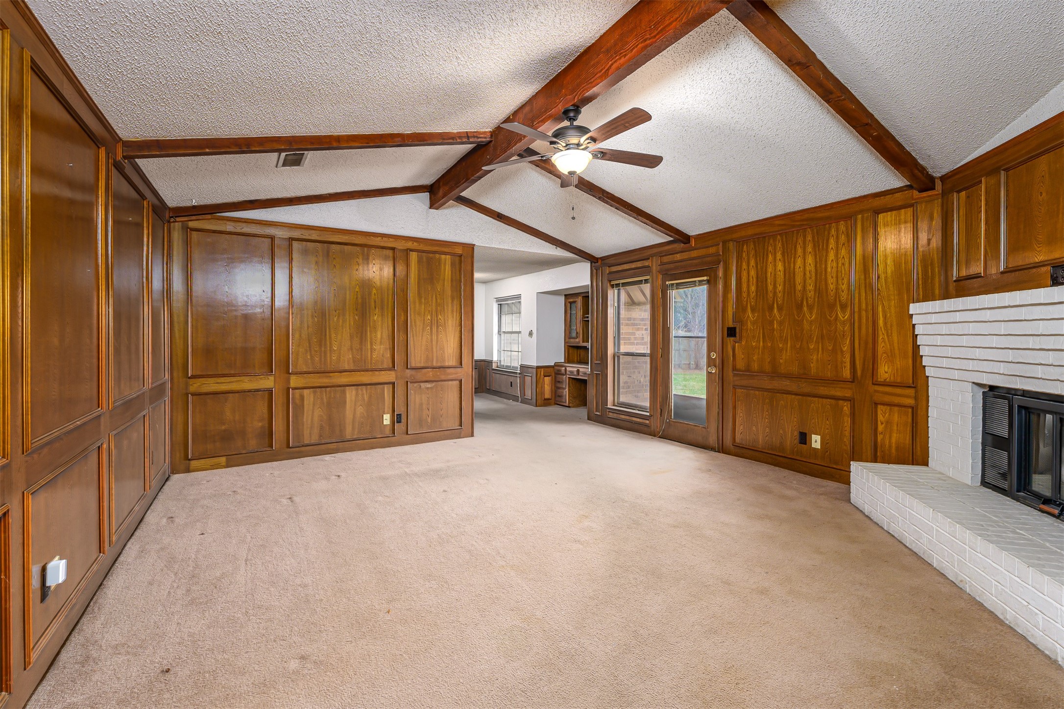 2001 Pembrooke Place