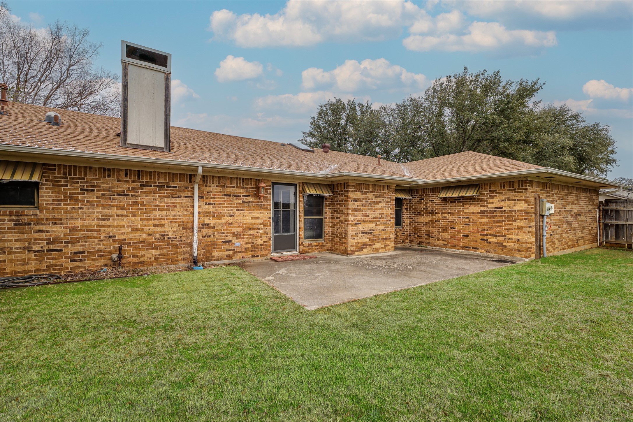 2001 Pembrooke Place