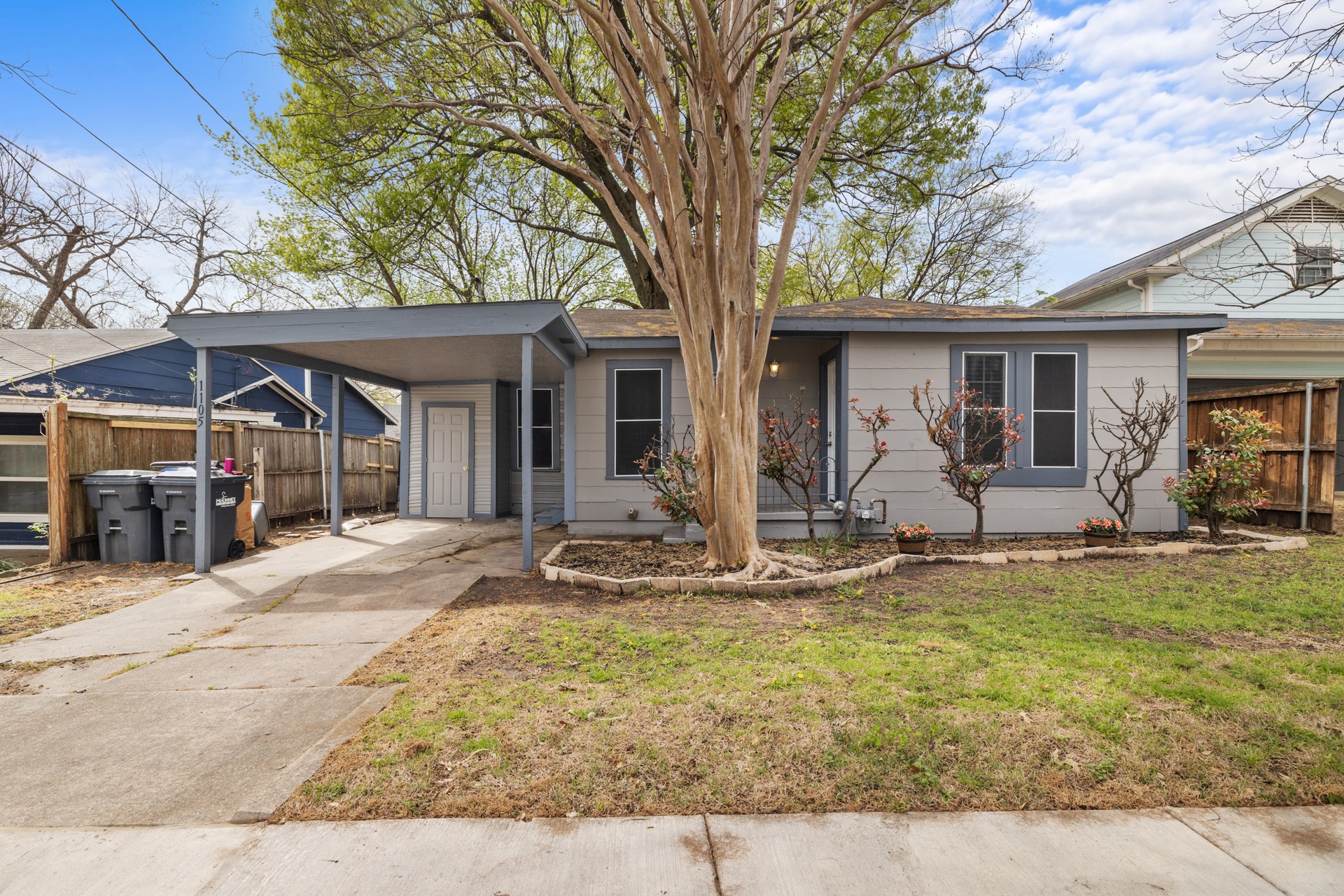 1105 W Virginia Street