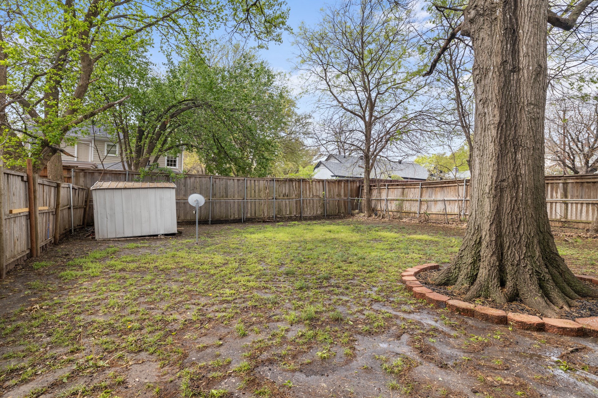 1105 W Virginia Street