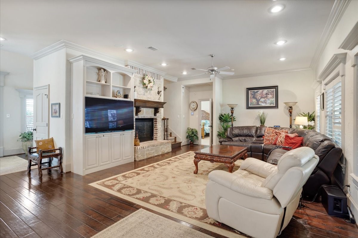 3001 Canyon Creek Drive
