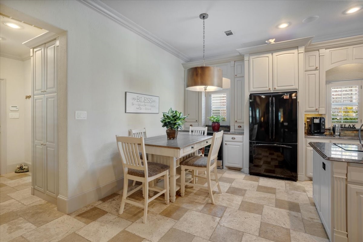 3001 Canyon Creek Drive