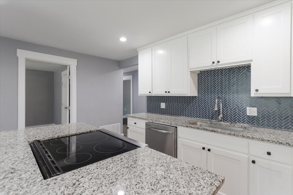 3015 S Fannin Avenue