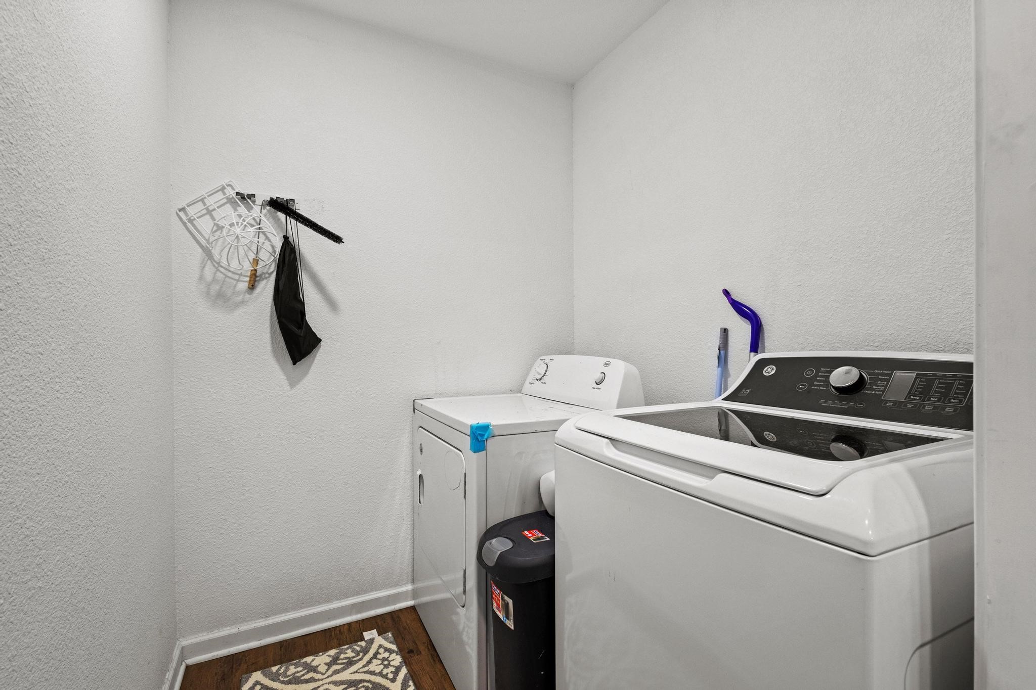 1807 W Belden Street