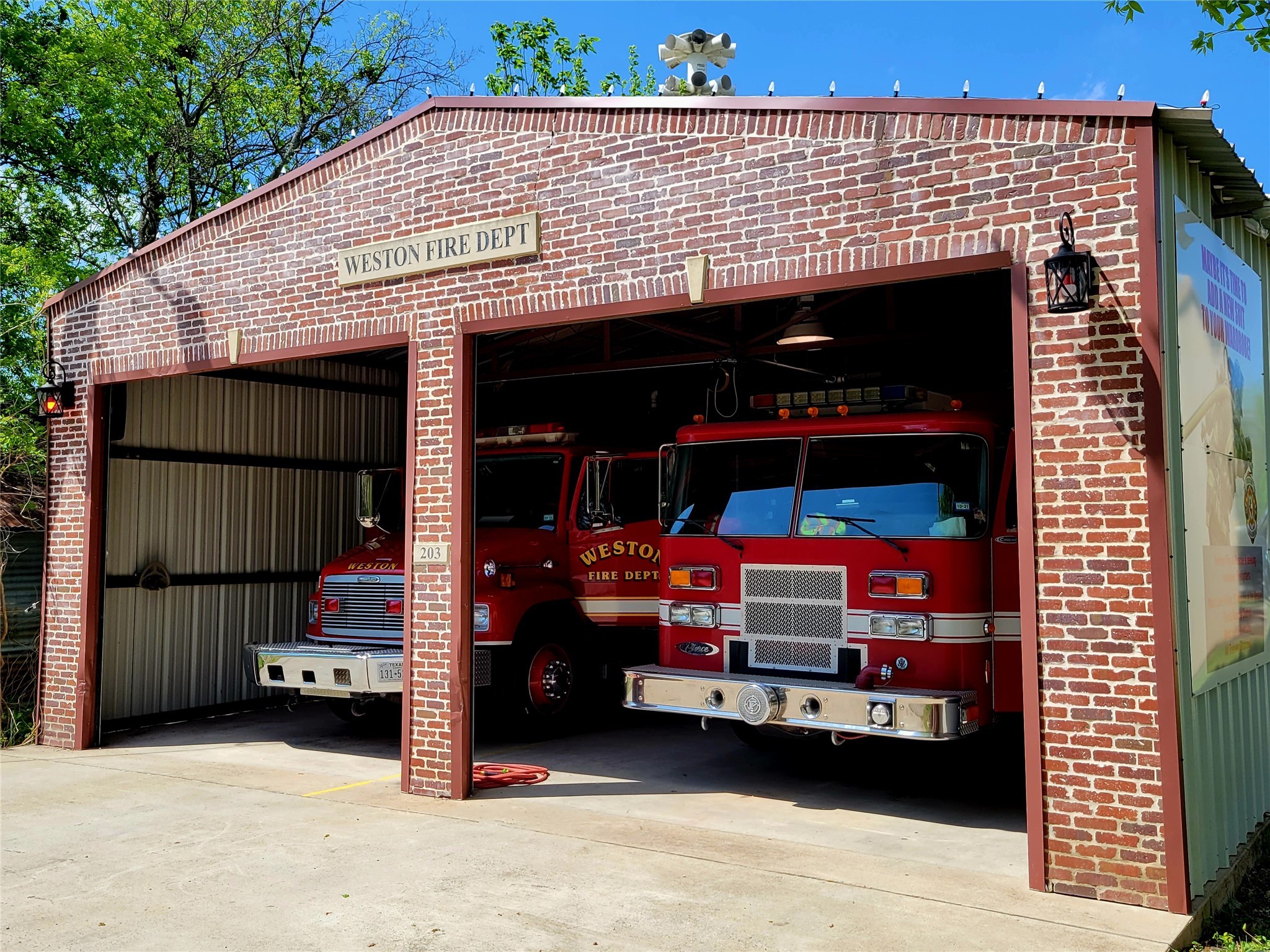 313 Chicken Street