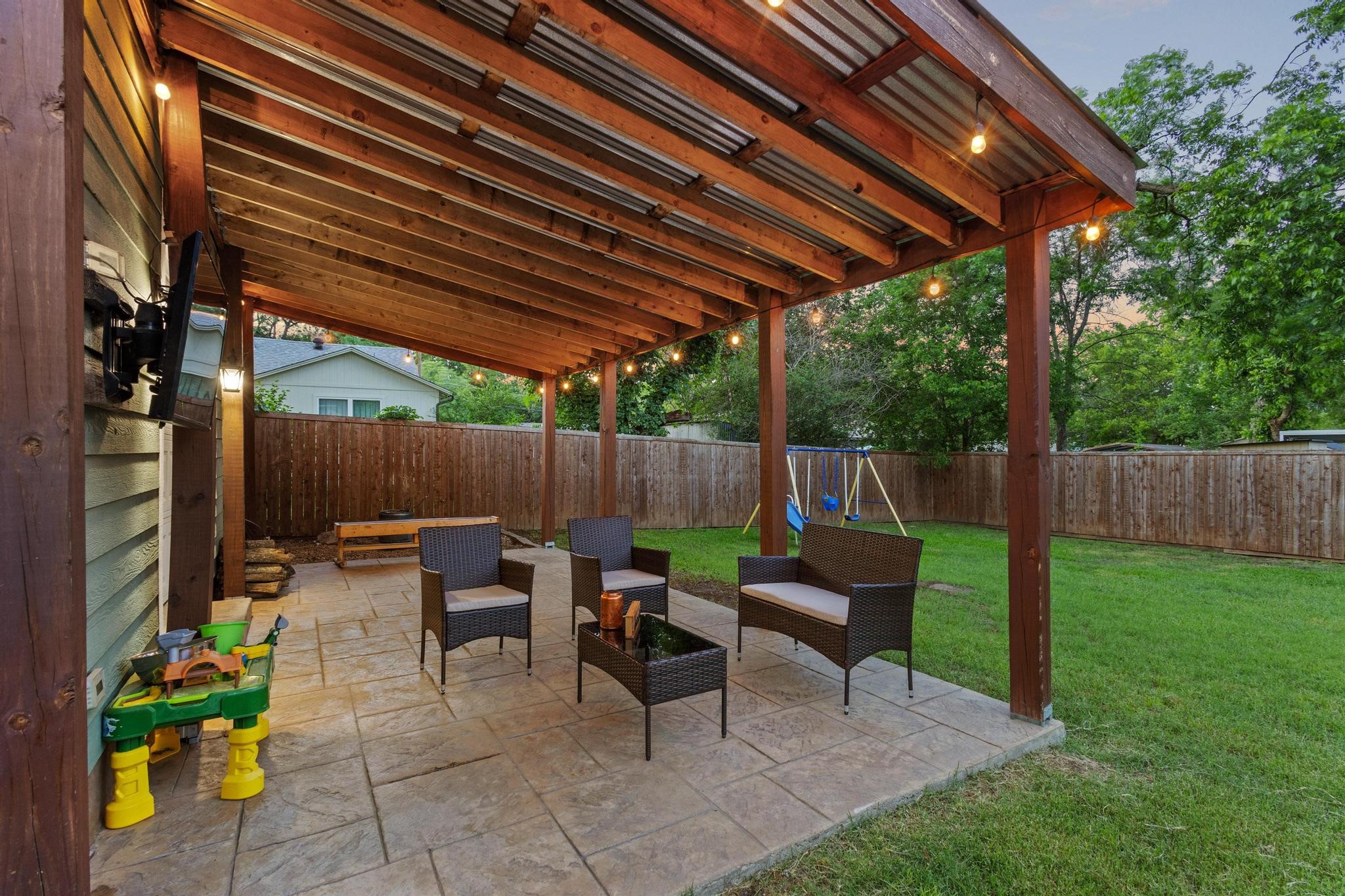 300 E Liberty Street