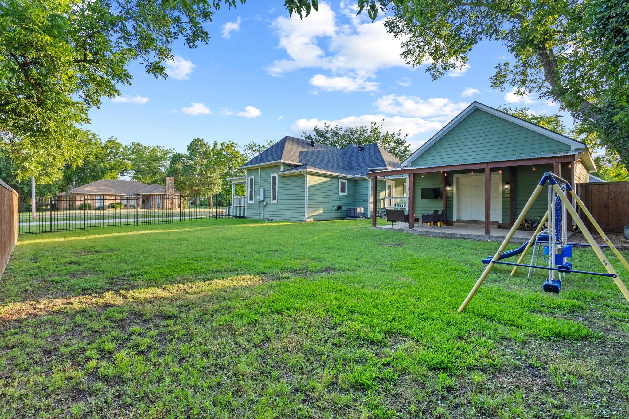 300 E Liberty Street