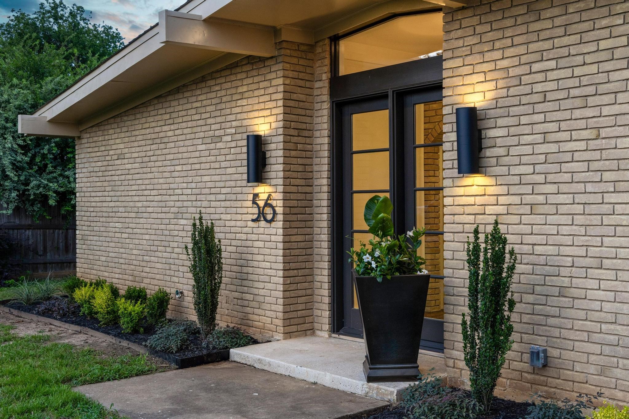 56 Alta Vista Street