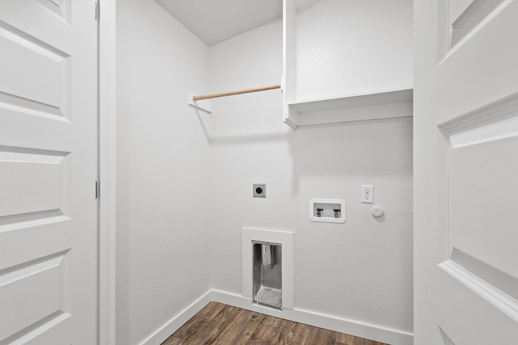 1005 W Bullock Street