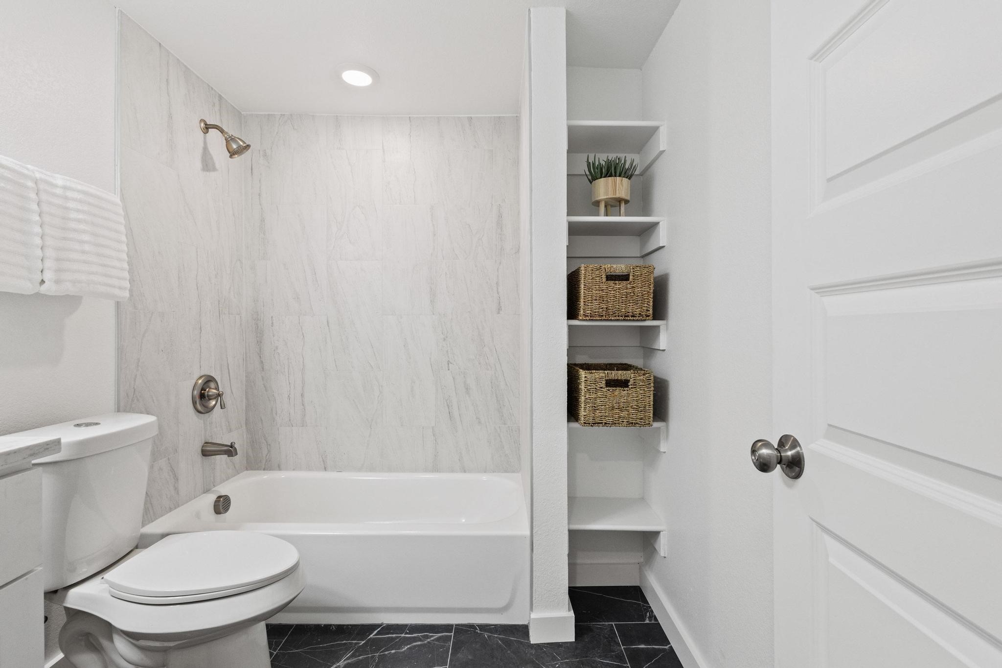 1005 W Bullock Street