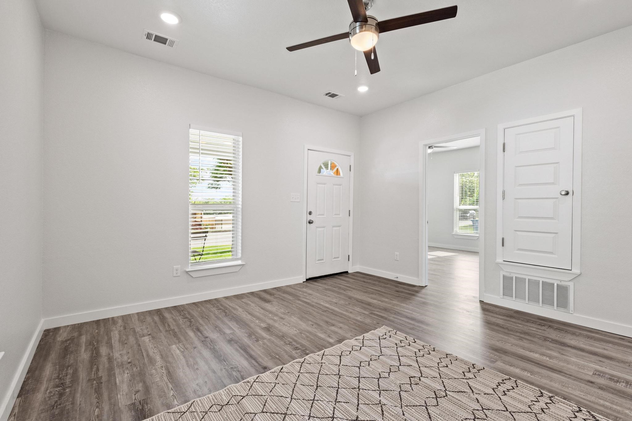 1005 W Bullock Street