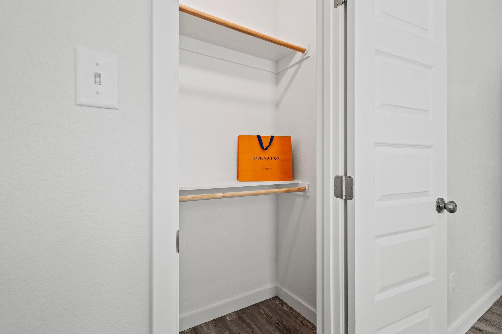 1005 W Bullock Street