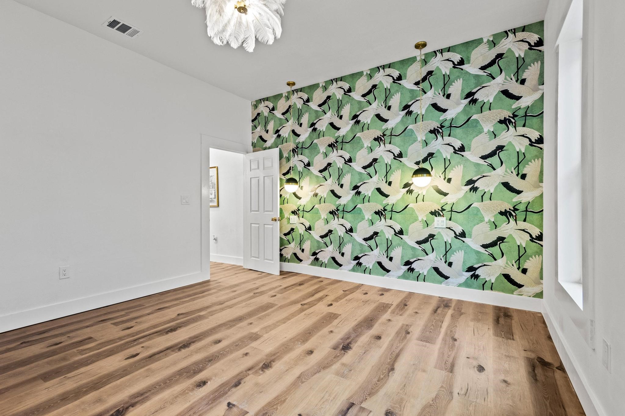 622 W Owing Street