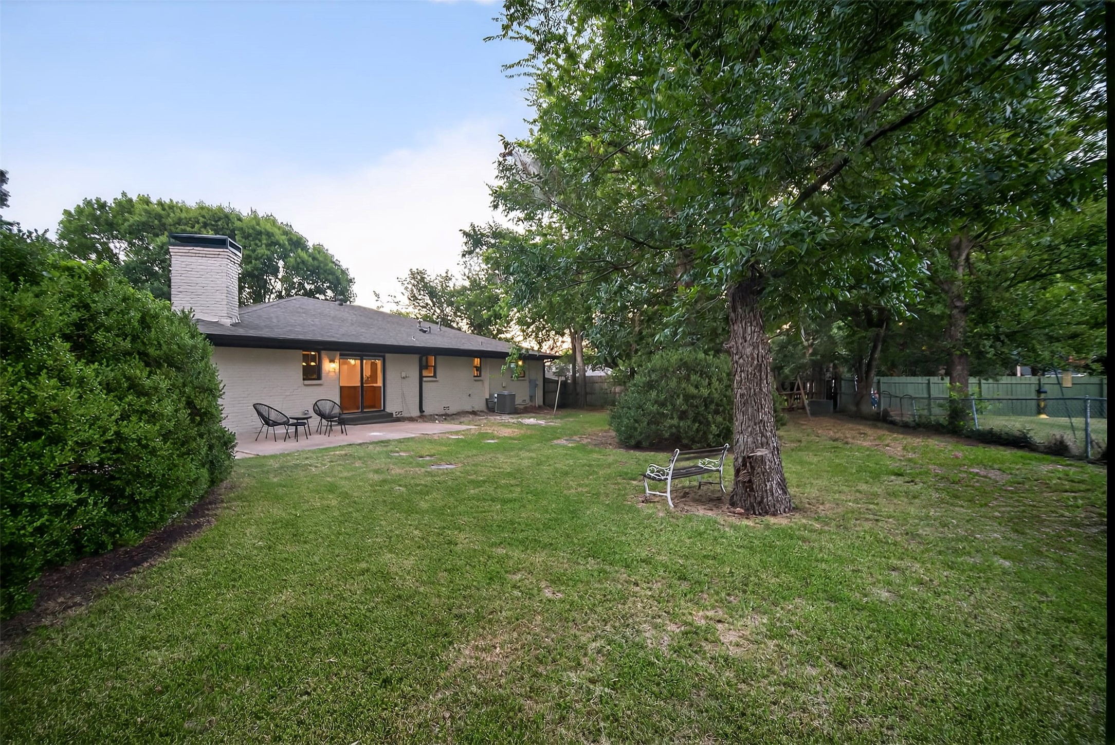 1004 Western Hills Drive