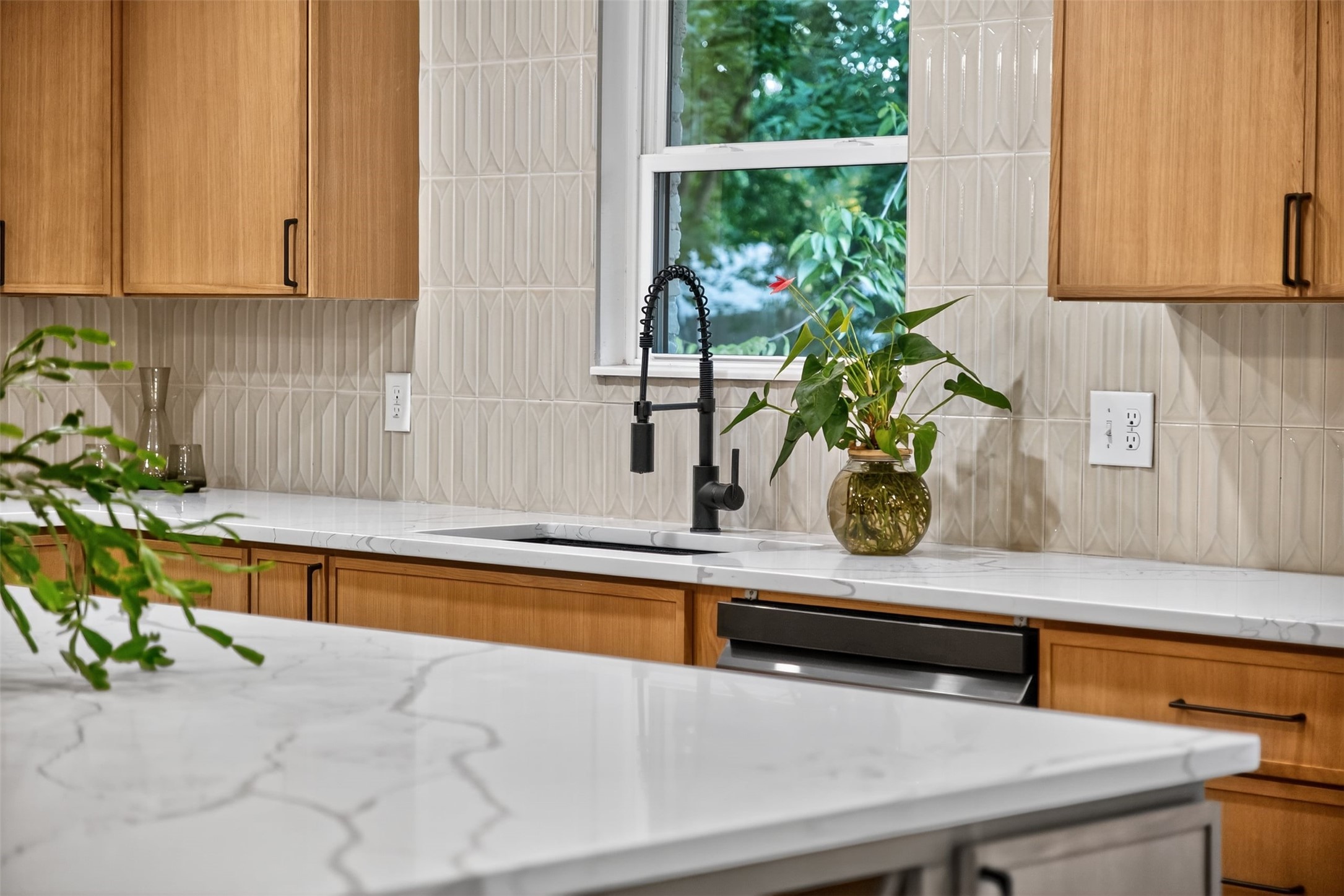 1004 Western Hills Drive